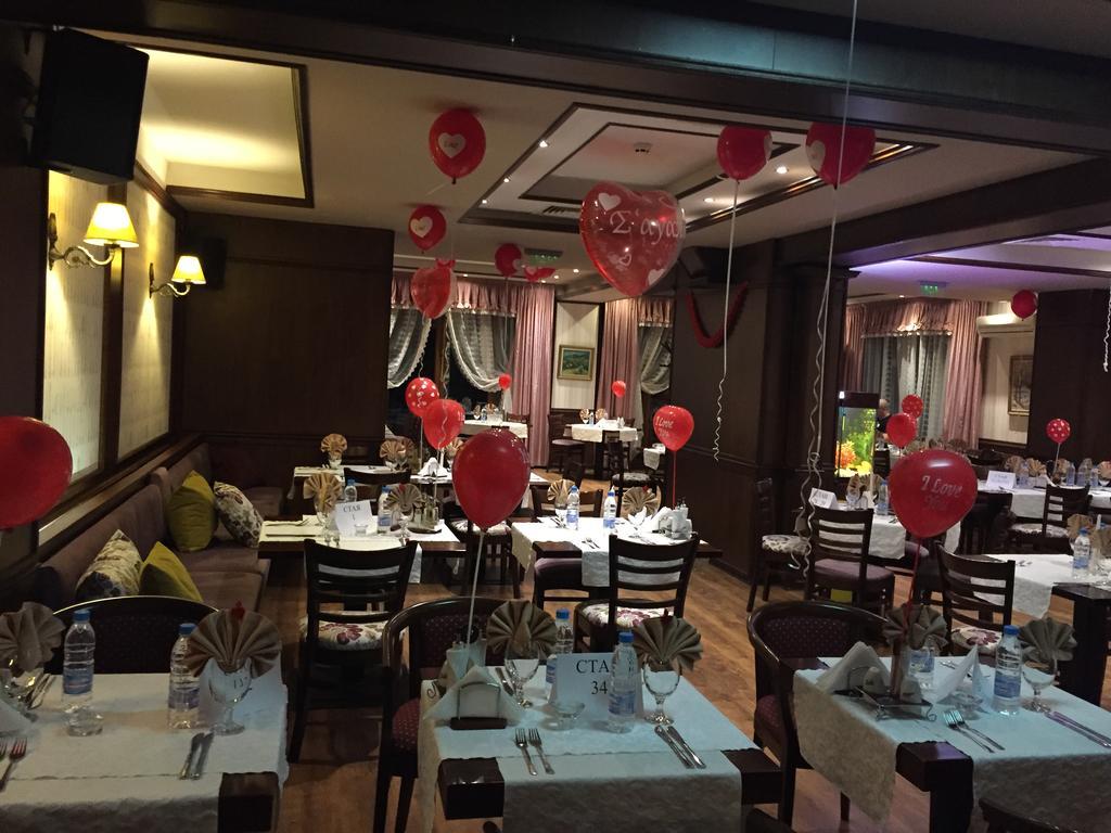 Chateau Montagne Hotel Troyan Troyan  Ngoại thất bức ảnh