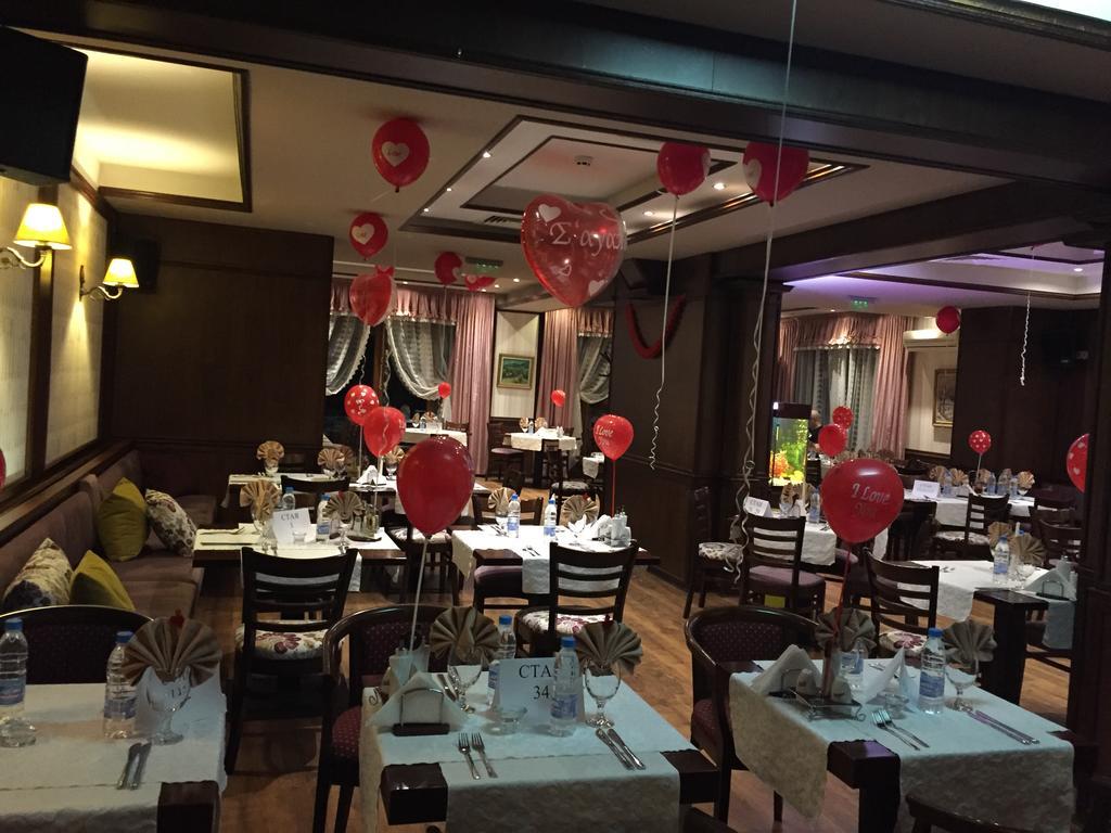 Chateau Montagne Hotel Troyan Troyan  Ngoại thất bức ảnh