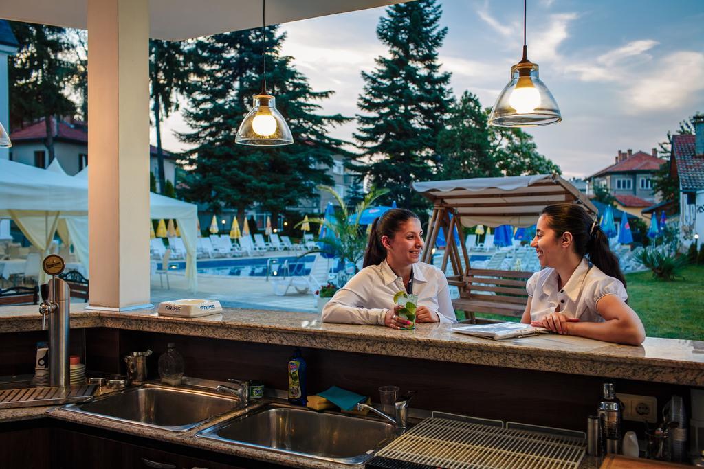 Chateau Montagne Hotel Troyan Troyan  Ngoại thất bức ảnh